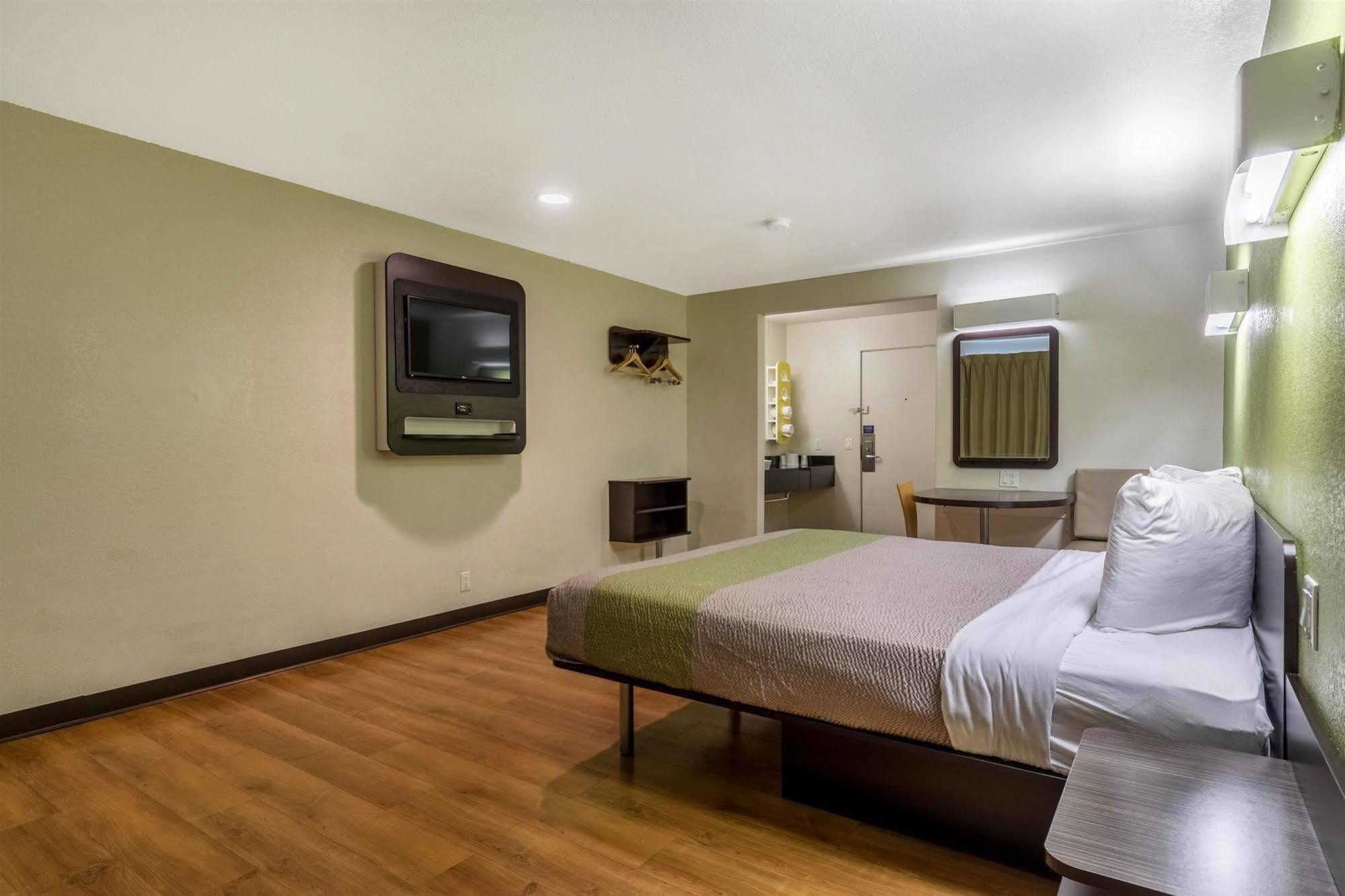 Motel 6-Redlands, Ca エクステリア 写真