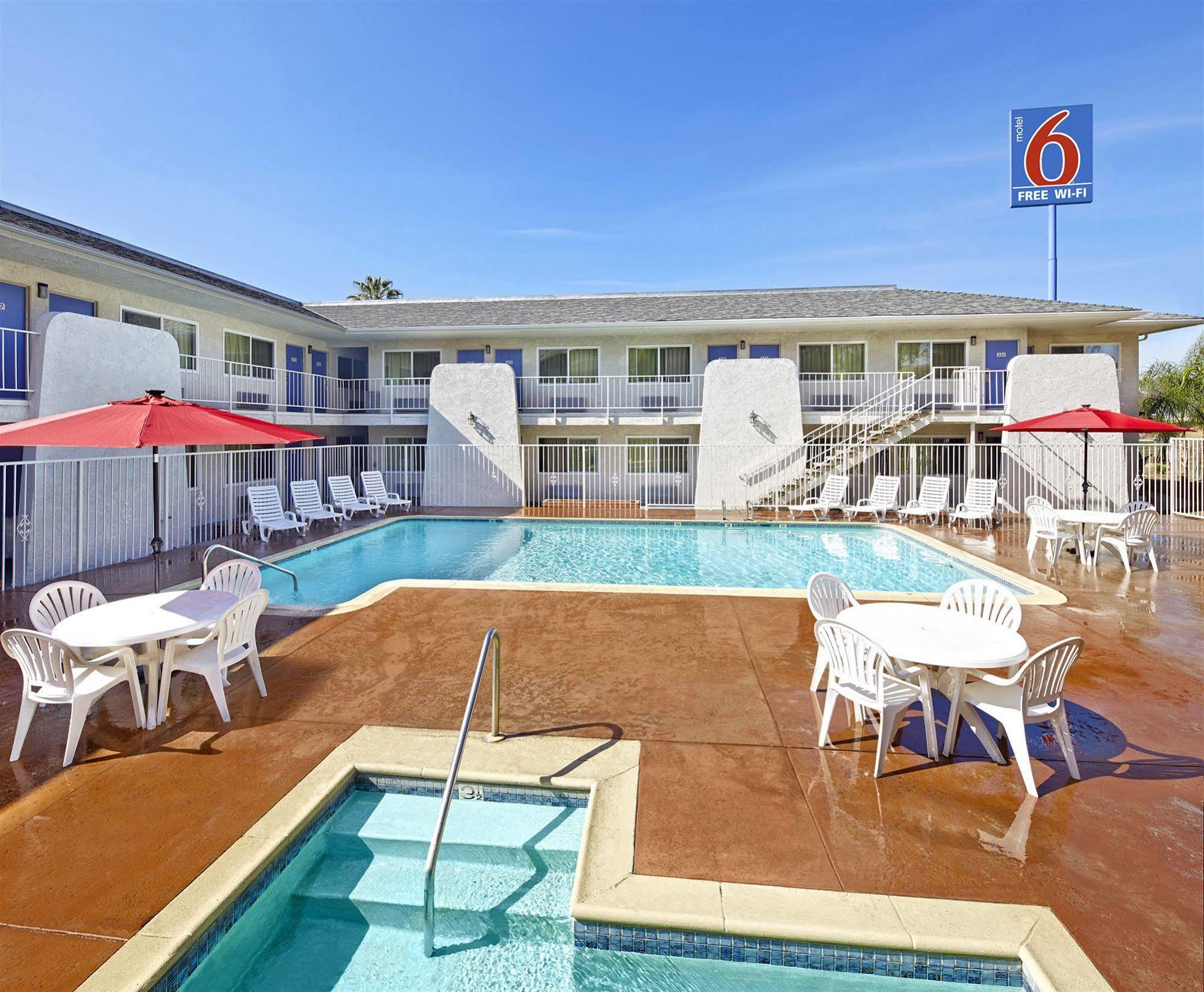 Motel 6-Redlands, Ca エクステリア 写真