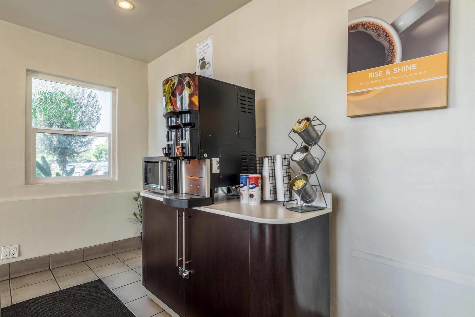 Motel 6-Redlands, Ca エクステリア 写真
