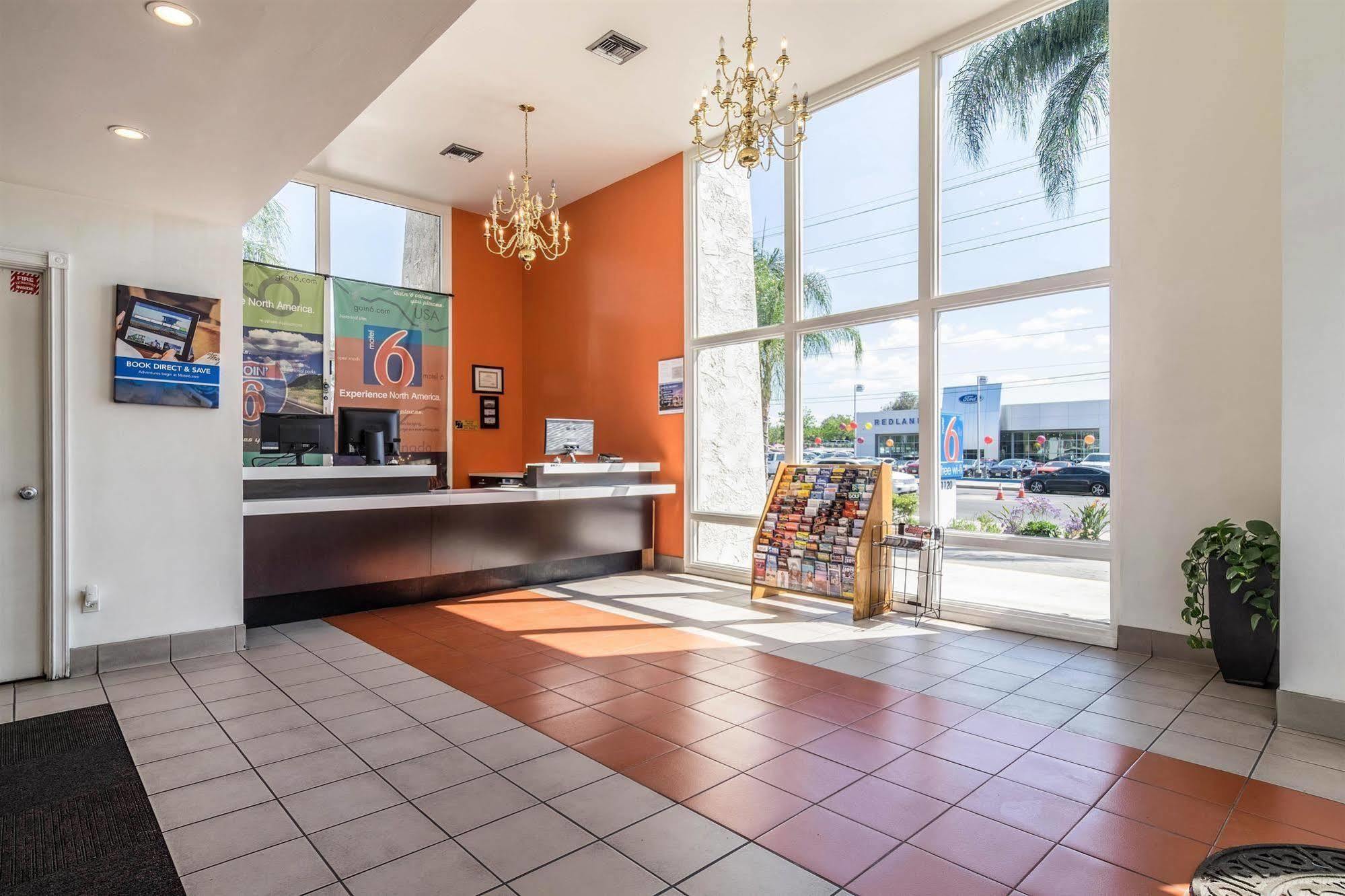 Motel 6-Redlands, Ca エクステリア 写真