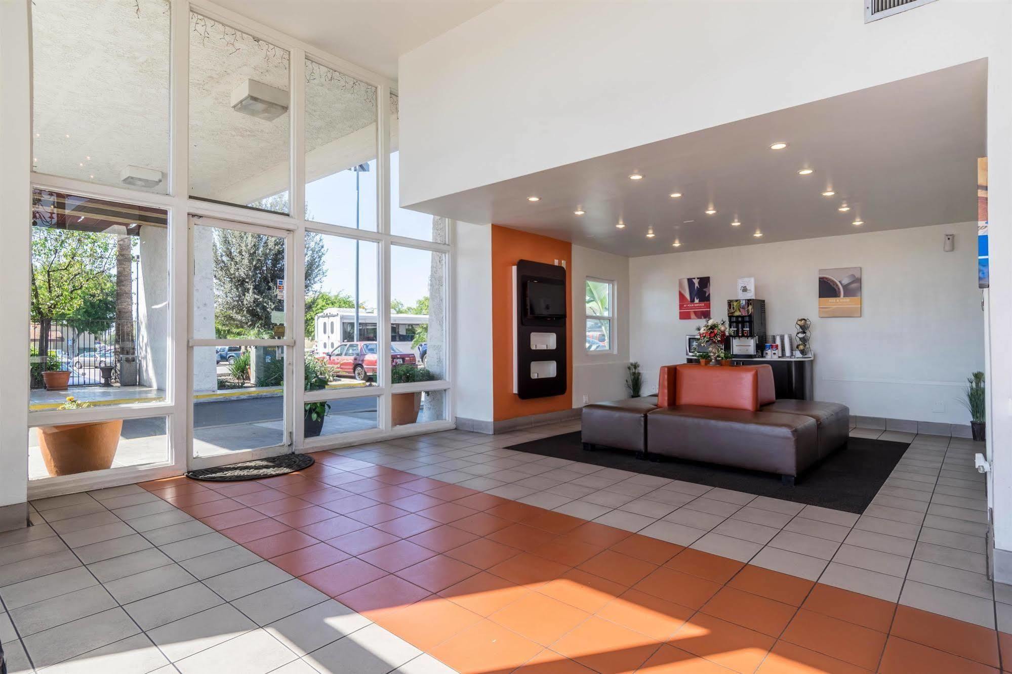 Motel 6-Redlands, Ca エクステリア 写真