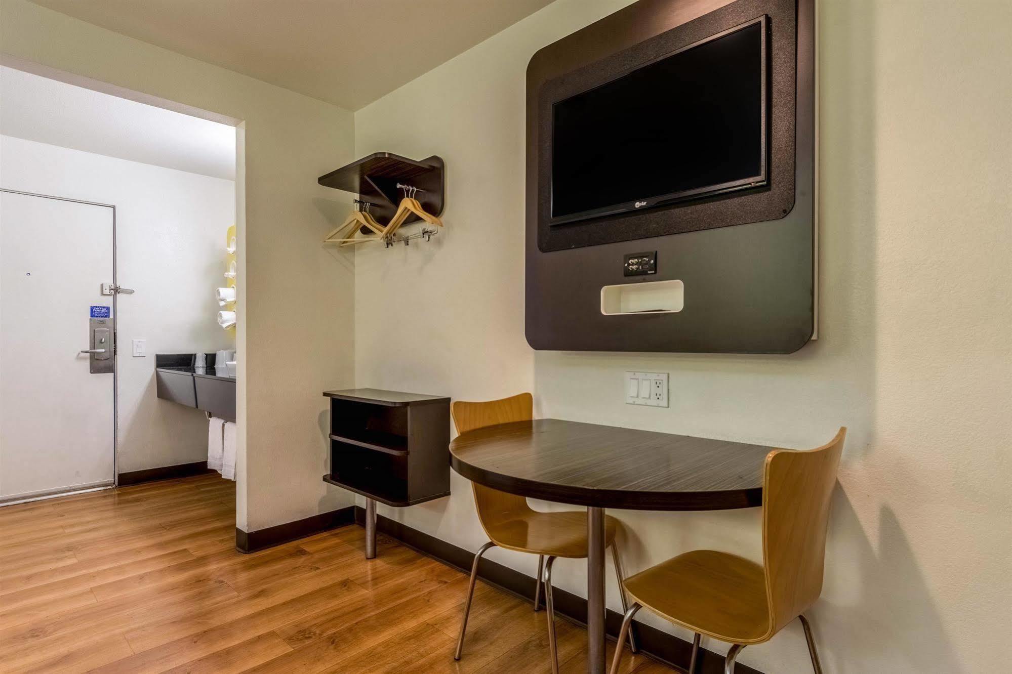 Motel 6-Redlands, Ca エクステリア 写真