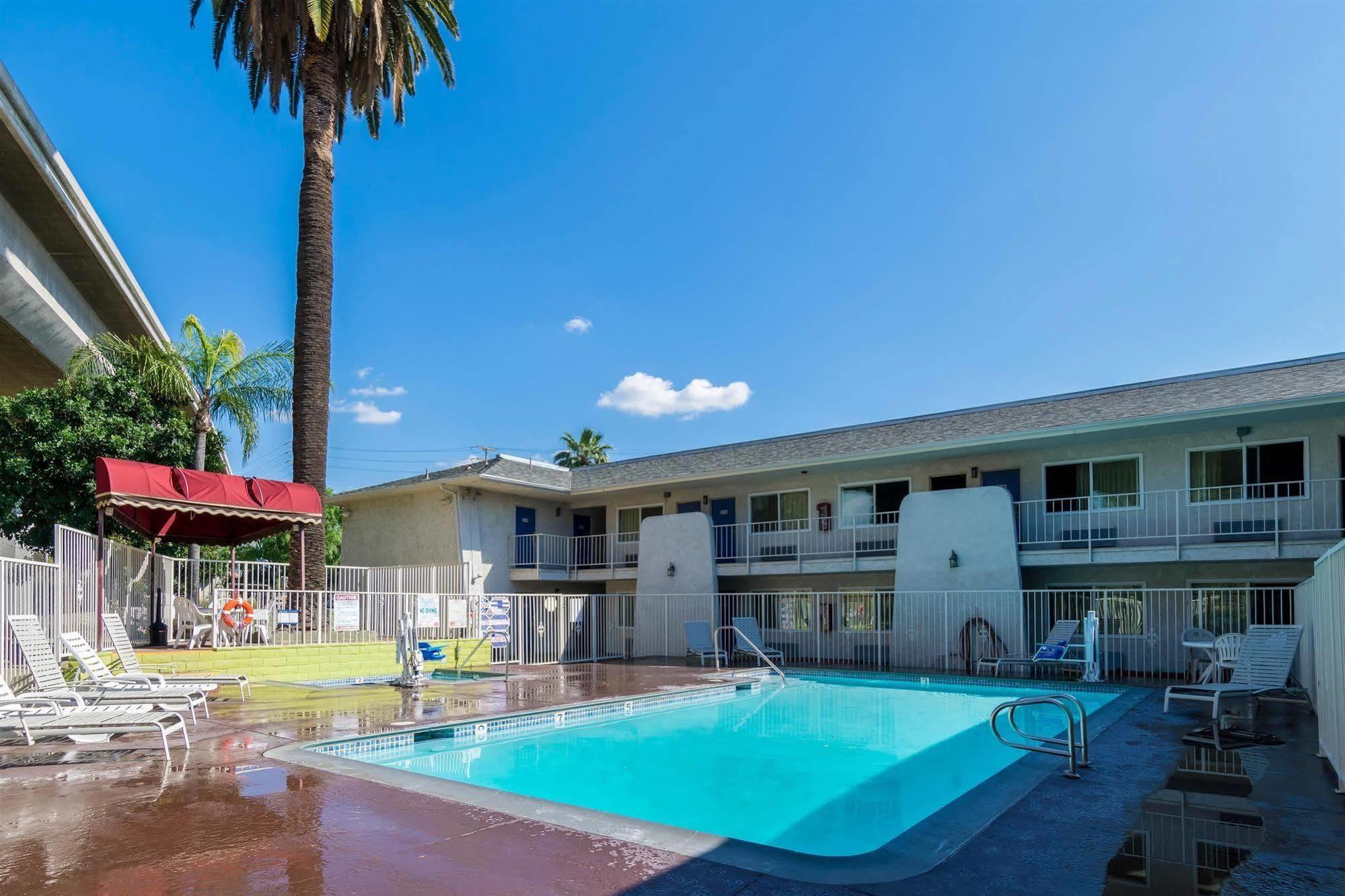 Motel 6-Redlands, Ca エクステリア 写真