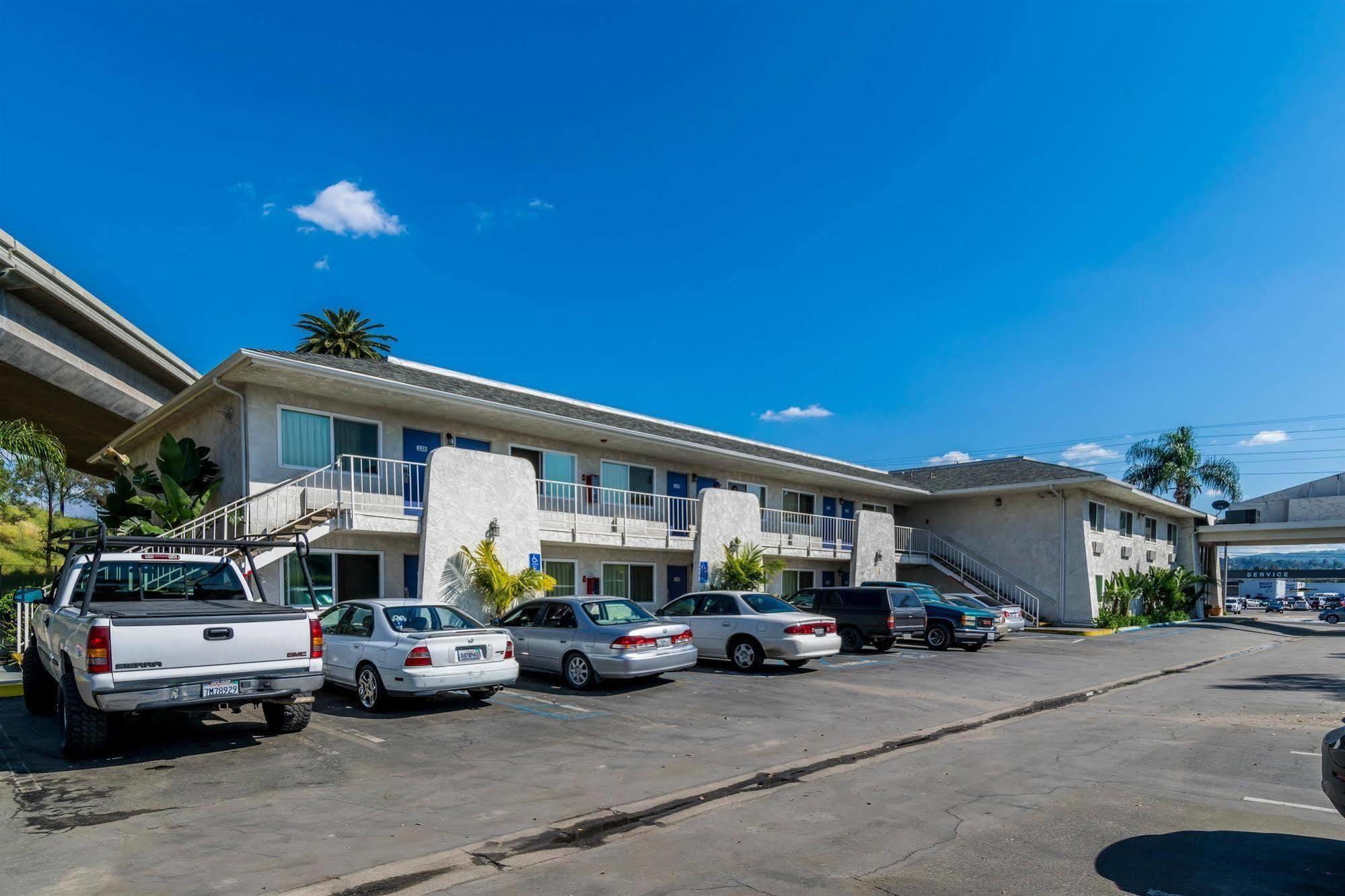 Motel 6-Redlands, Ca エクステリア 写真