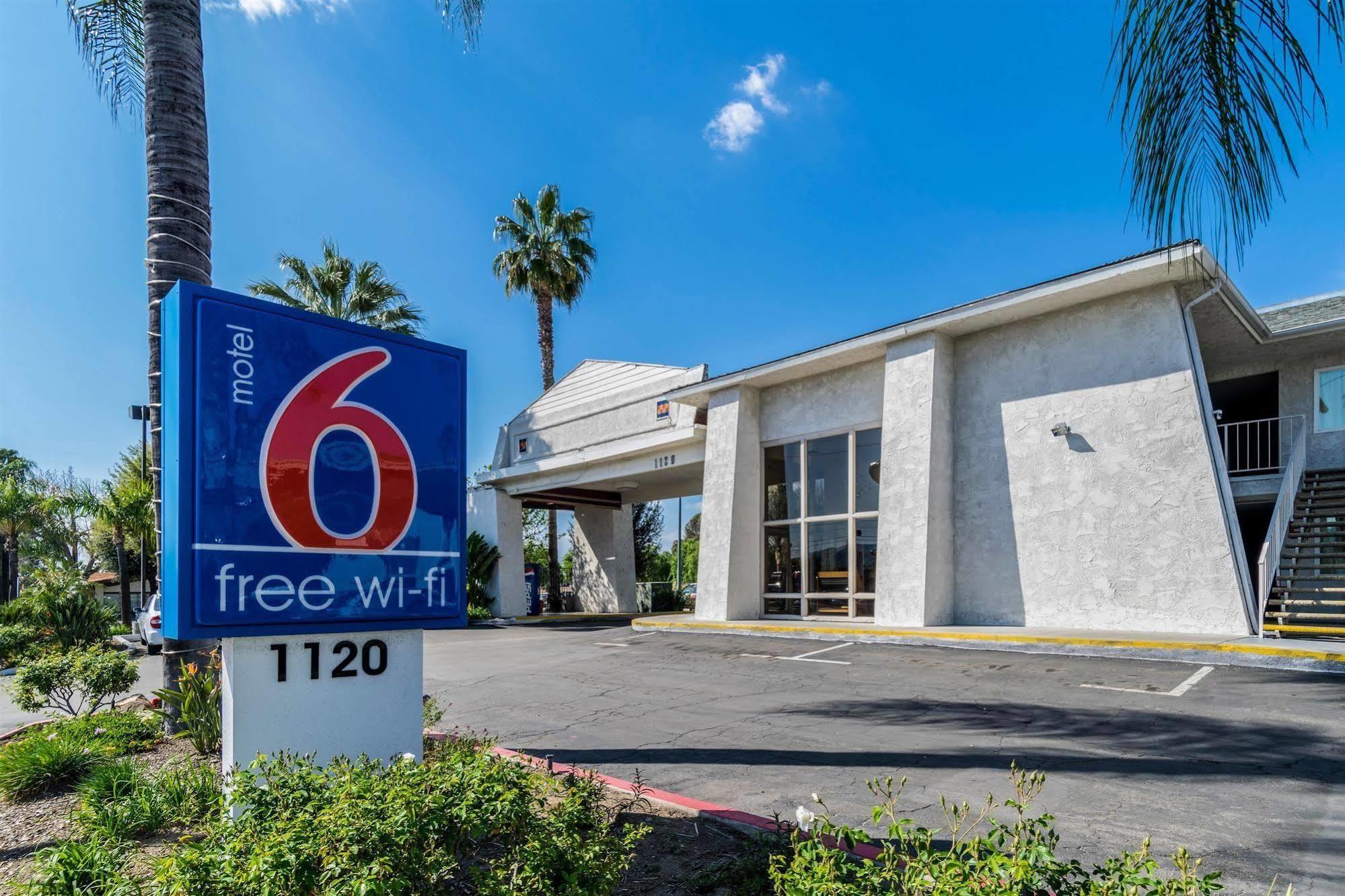 Motel 6-Redlands, Ca エクステリア 写真